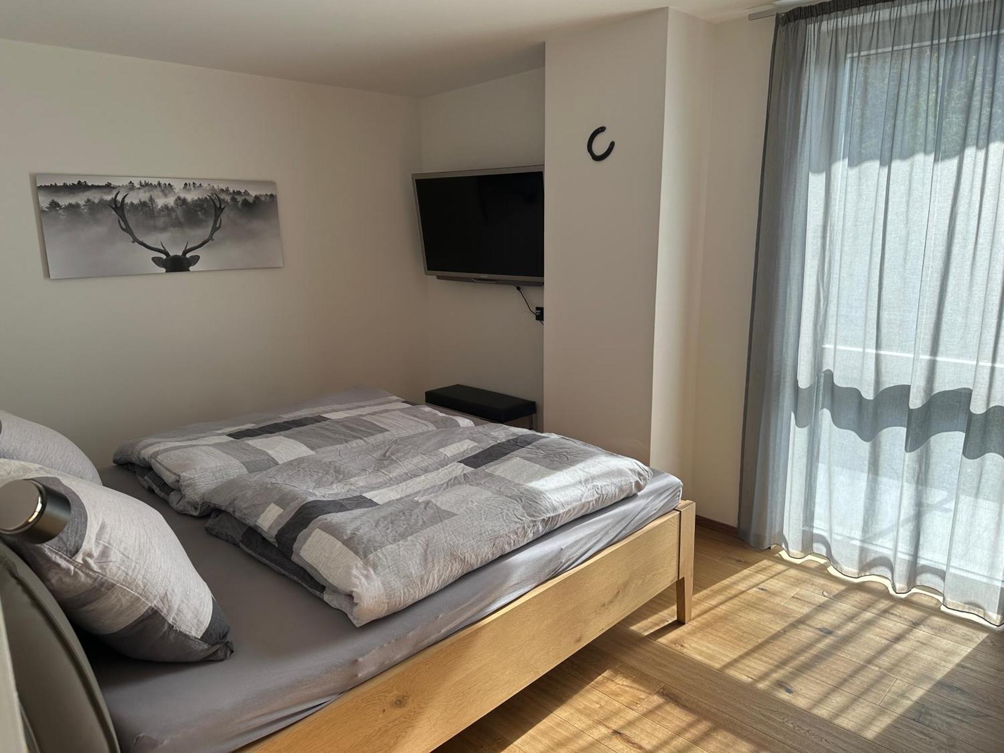 Schloss Blick Apartment *